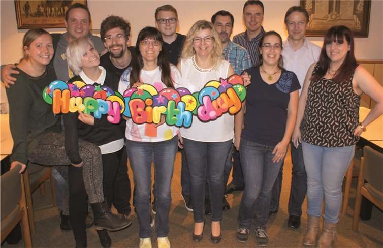 Das junge Team der Mülheim-Kärlicher Theatergruppe „Dacapo“ feierte sein zweijähriges Bestehen. privat