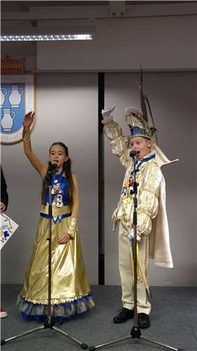 Das kleine Prinzenpaar spendete als ‚Superhelden‘ Kraft und Frohsinn .