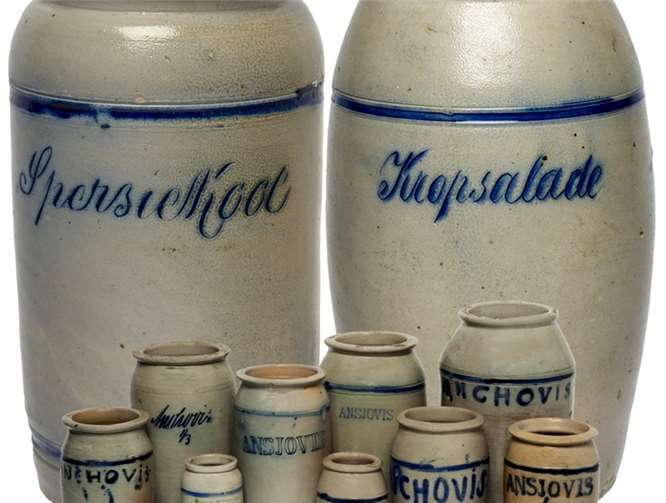 Das künstlerische Steinzeug vergangener Kunstrichtungen genießt zu Recht viel Aufmerksamkeit.