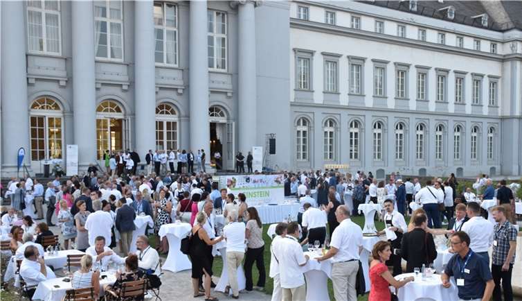 Das kurfürstliche Schloss gab dem IHK Sommerabend eine besondere Note. Fotos: Hep