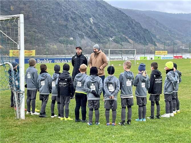 Das letzte Auswärtsspiel des Jahres führte die Spvgg Nickenich/Eich/Kell nach Brohl-Lützing zu den Kickern des JSG Brohl.Foto: privat