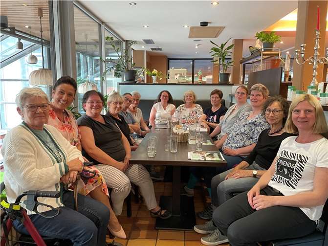 Das monatliche Treffen der Fibro-Gruppe Cochem stand unter dem Thema „Linderung von Fibro-Schmerzen durch Aloe Vera“. Foto: privat