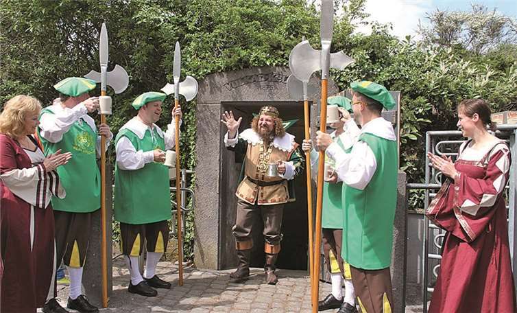 Das nächste Gambrinusfest findet im Mai des nächsten Jahres statt. Zuvor möchte man sich jedoch bei allen Helfern mit einem Umtrunk bedanken. Privat