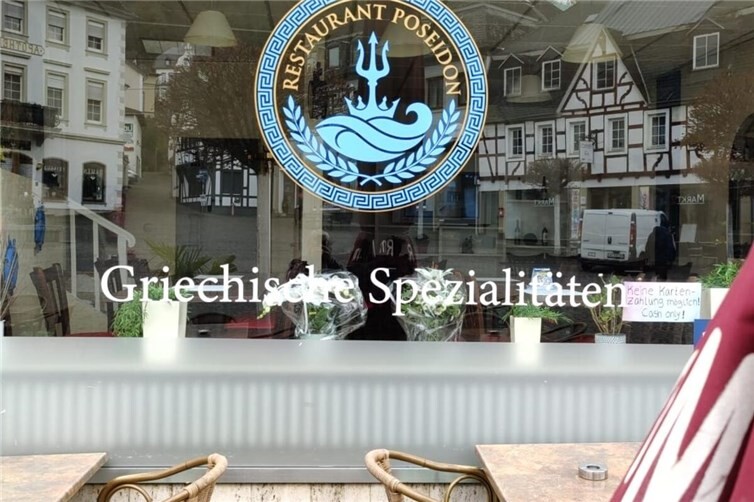 Das neu eröffnete Café Restaurant Poseidon ist Treffpunkt am 17.4.2026