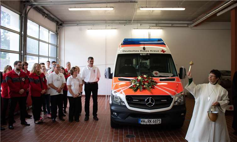 Das neue Einsatzfahrzeug wurde gesegnet.Fotos: privat