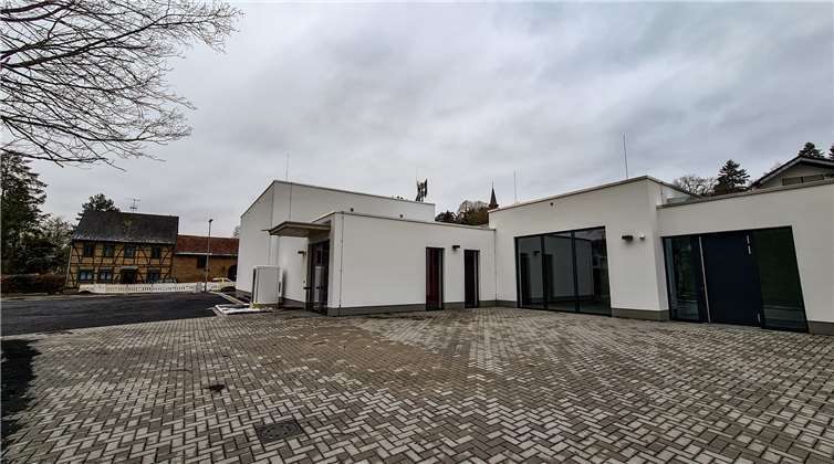 Das neue Feuerwehrhaus - groß, modern und mit viel Platz. Fotos: FFW