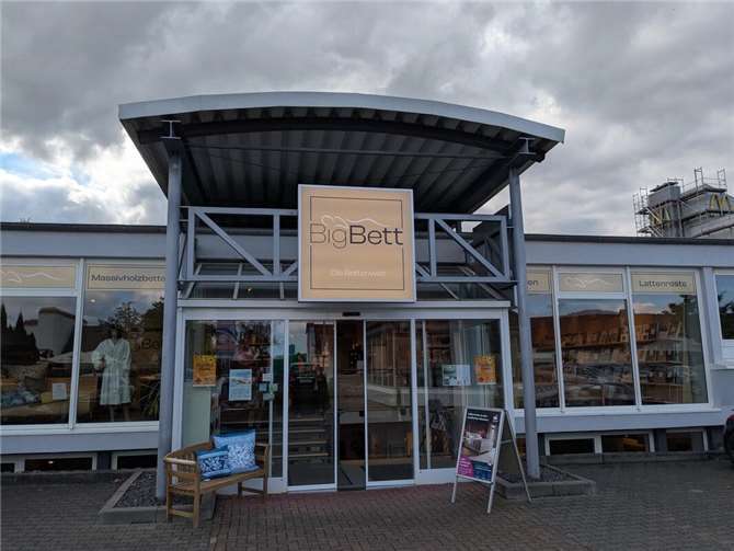 Das neue Foto im Eingangsbereich von Big Bett.  Foto: privat