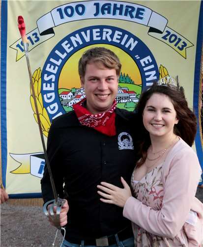 Das neue Hahnenkönigspaar Philipp Retterath und Daniela Hertel.