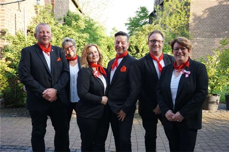 Das neue Heimerzheimer Prinzenpaar Ulli und Joachim Kempchen freuen sich auf eine tolle Session.  Foto: Alfred Eich