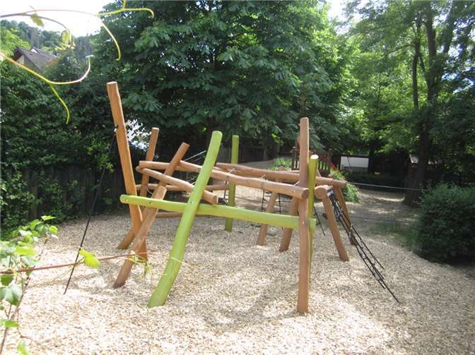 Das neue Klettergerüst in der Kita St. Nikolaus.  Quelle: Ortsgemeinde Oberfell