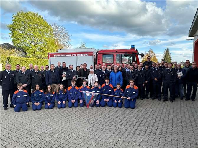Das neue MLF ist der Stolz der Freiwilligen Feuerwehr Bell.  Fotos: VG-Verwaltung Mendig/Stefan Pauly