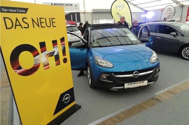 Das neue OH (Corsa) gab’s beim Autohaus Fröhlich.