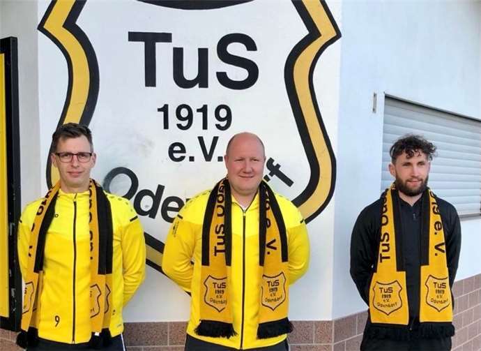 Das neue Trainerteam (v.li.n.re.): Marcel Mathea, Co-Trainer 1. Herren, Mitte: Matthias Pingen, Trainer 1. Herren und Tim Pielen, Trainer 2. Herren. Foto: privat