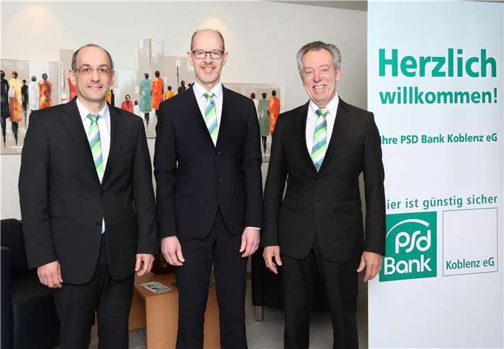 Das neue Vorstandsmitglied Peter Greiner (Vorstand, v.li.), Bernd Schittler (Vorstandsvorsitzender), und der scheidende Vorstandsvorsitzende Franz Merkes (ehem. Vorstandsvorsitzender). privat