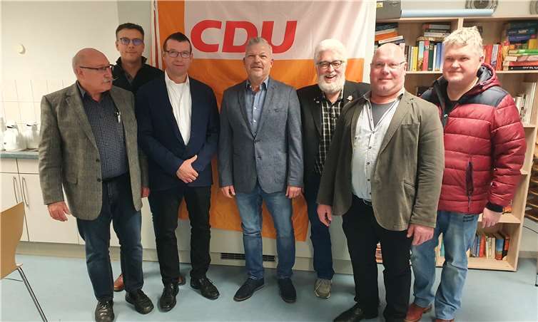 Das neue Vorstandsteam der CDU St. Katharinen stellt sich zum Gruppenbild auf. Foto: privat