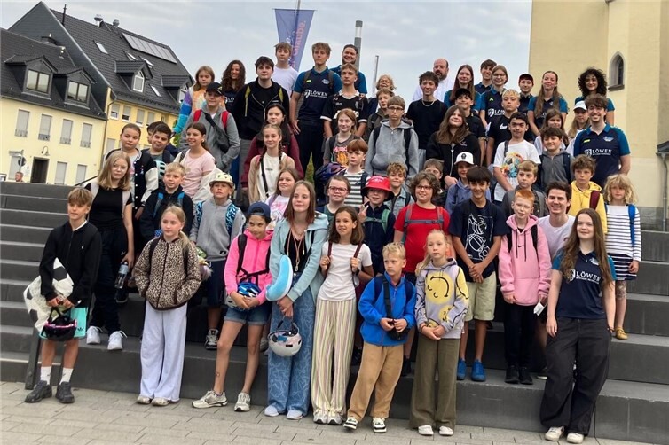 Das obligatorische Gruppenfoto vor der Abfahrt darf nicht fehlen!