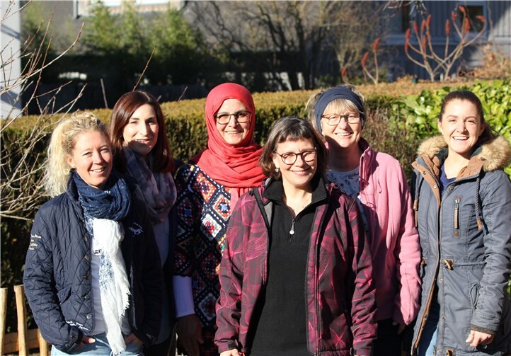 Das pädagogische Team des Integrativen Waldorfkindergartens Sonnentor in Heimerzheim, geleitet von Fariba Aslangir (3.v.l.). Foto: Zock