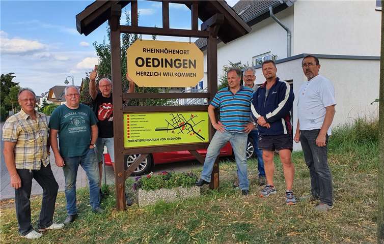 Das restaurierte Schild hängt wieder am Ortseingang.Foto: privat