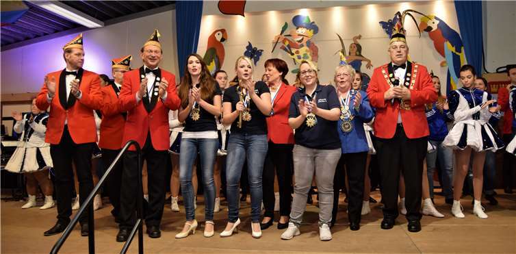 Das scheidendes Dreigestirn mit Orstvorsteher Kurt Brozio und Präsident Ralf Nuß. Eich