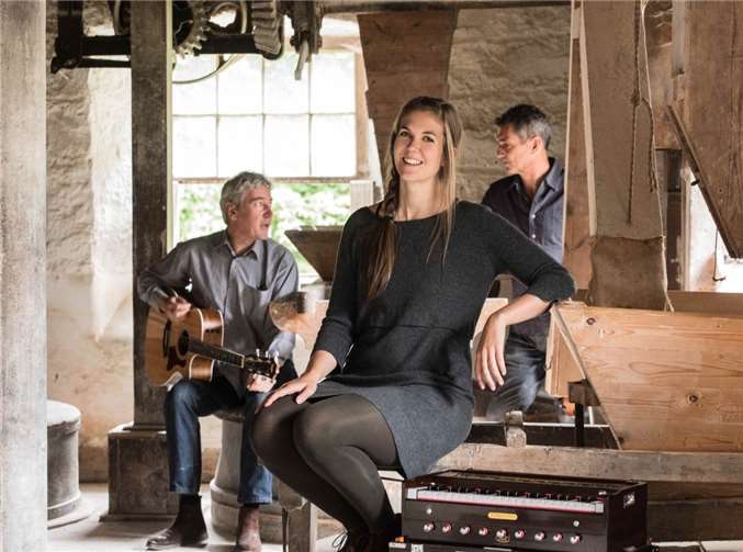 Das schottische „Jenny Sturgeon-Trio." Copyright: Greme MacDonald