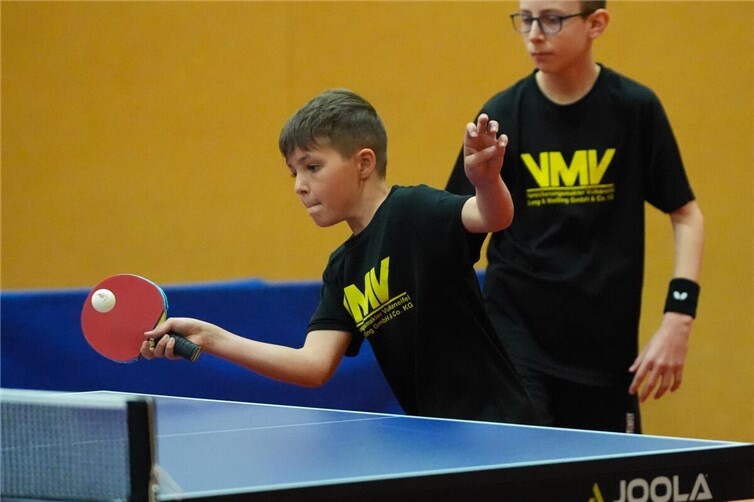 Das siegreiche Doppel (v.l.) Emil Kettner und Jonas Sauer.