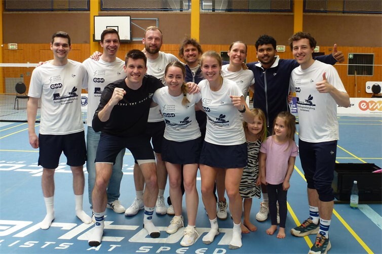 Das siegreiche Team nach dem letzten Spiel in der Regionalliga.