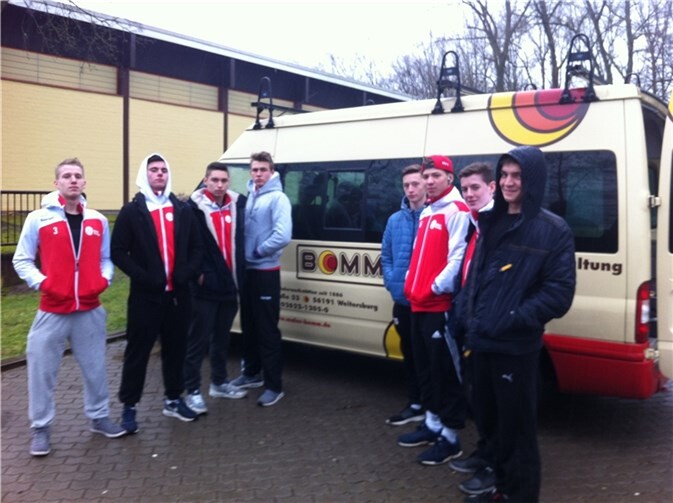 Das sind die 8 Tapferen bei der Ankunft im Saarland. Privat