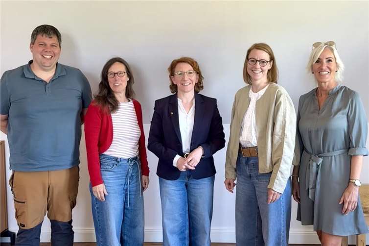 Mehr Unterstützung für echte Inklusion Das sozialpädagogische Team von Nahrdran mit Susanne Müller:-von links nach rechts- Florian Weiden, Christiane Priester, Susanne Müller, Julia Doll und Ulrike Pyringer. Foto: Christina Sönksen