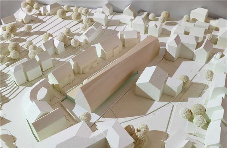 Das städtebauliche Modell zeigt, wie sich das neue Verbandsgemeindehaus in seine Umgebung einfügen wird. VG Montabaur