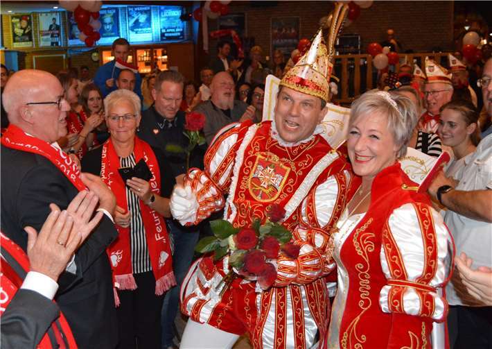 Das strahlende Prinzenpaar Alexander I. und Sandra I. Krahe.  -ab-