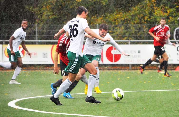 Das trübe Wetter passte zum schwachen Spiel der Lopez-Elf.