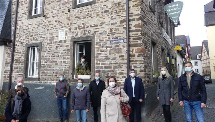 Das unter Denkmalschutz stehende Gebäude des ehemaligen Restaurants Christoffel, wird mit Unterstützung der Entwicklungsagentur Rheinland-Pfalzkünftig künftig zu einem Arbeits- und Kulturzentrum für die Dorfgemeinschaft sowie Besucher werden.