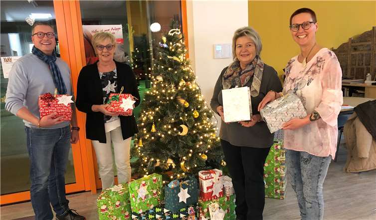 Das vizendo Team sammelte Geschenke für bedürftige Kinder. privat