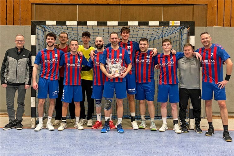 Das vorletzte Tor der Partie überließen Gastgeber und Gäste dann aber einem, der es besonders verdient hatte: Flo Geier.