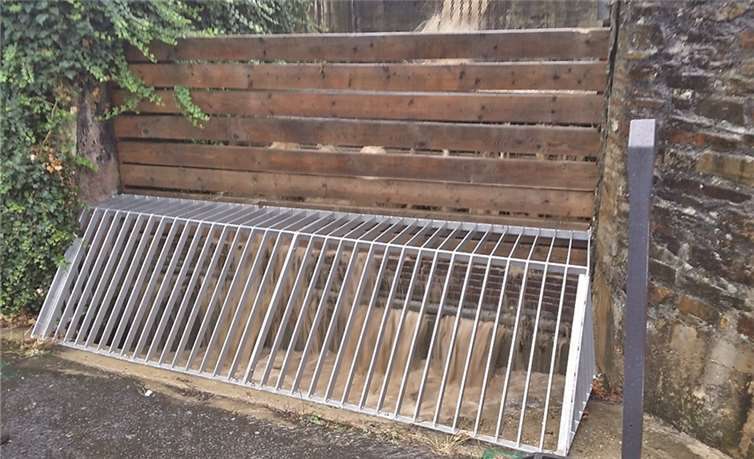 Das zufließende Wasser im Rückhaltebecken “Unteres Eigelstal“ konnte komplett von dem seitlich angeordneten Zubringerrohr zum Flurbereinigungskanal aufgenommen werden.privat