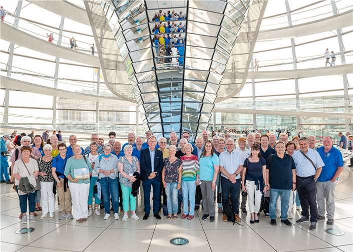 Dass Berlin auch zeitgeschichtlich immer eine Reise wert ist, erlebte jüngst wieder eine Gruppe politisch Interessierter, als sie ihren heimischen CDU-Bundestagsabgeordneten Erwin Rüddel an dessen Wirkungsstätte in der deutschen Hauptstadt besuchten. Quelle: Büro von Erwin Rüddel