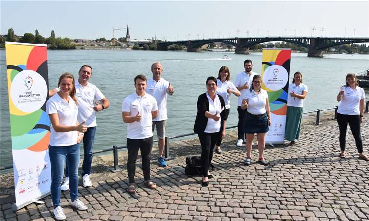 Daumen hoch für eine bessere Inklusion im Sport: Die Sport-Inklusionslotsen gehen ihre Aufgabe mit viel Optimismus an.Foto: privat