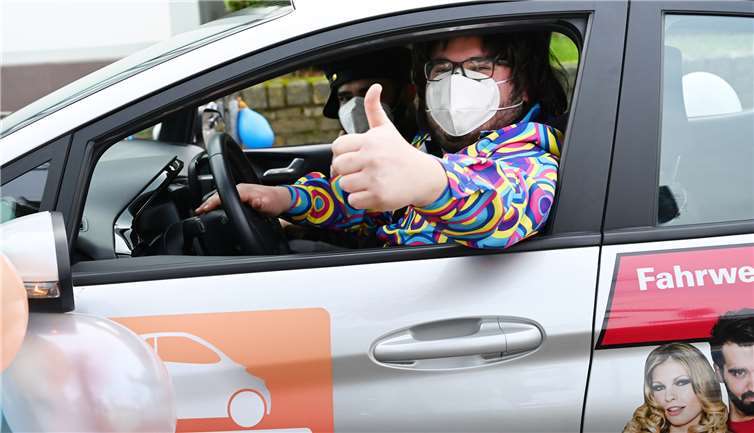 Daumen hoch für eine gelungene Aktion.