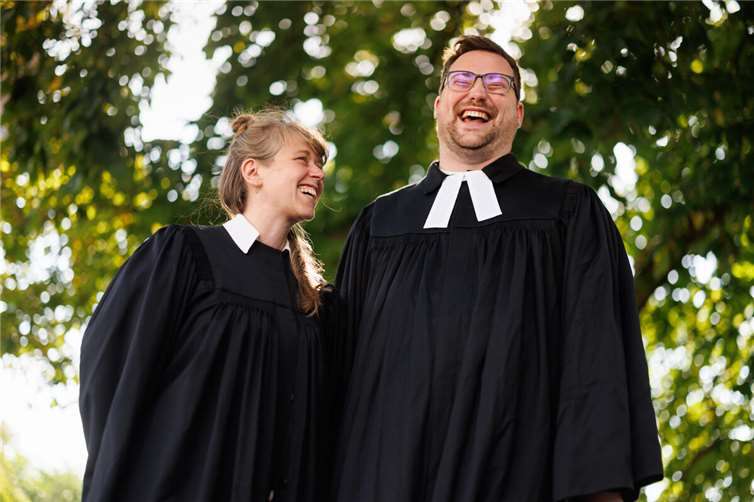 Neue Montabaurer Pfarrpersonen wollen aus Vertrautem ein Fest machen Deborah und Marcel Kehr. Foto: Peter Bongard