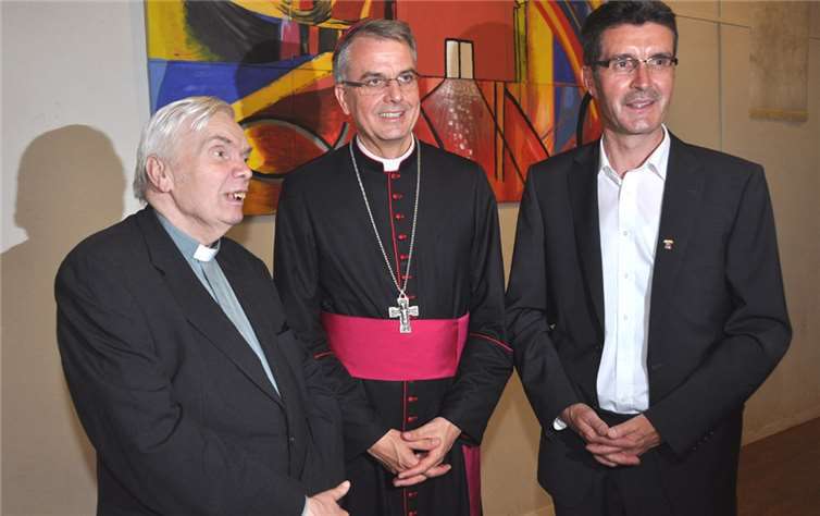 Dechant Veit mit Pastor Schrupp und Bischof Peters.