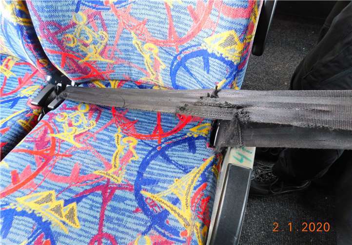 Defekter Sicherheitsgurt. Foto: Verkehrsdirektion Koblenz