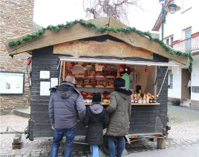Deftige Spezialität: Brot aus dem Holzofen.