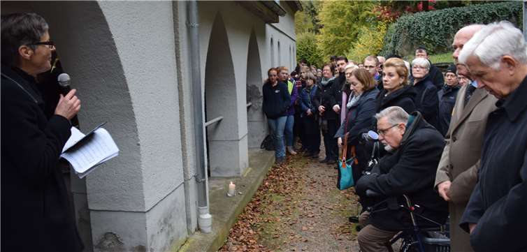 Dekanin Renate Weigel mahnt zur Achtsamkeit, wenn Menschen missachtet werden.Foto: Dekanat Nassauer Land