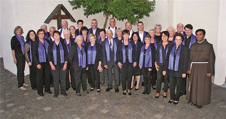 Dem Chor, der am 19. Oktober zum festlich-heiteren Konzert lädt, gehören nicht nur Sänger aus Faid/Dohr, sondern auch aus umliegenden Ortschaften an.privat