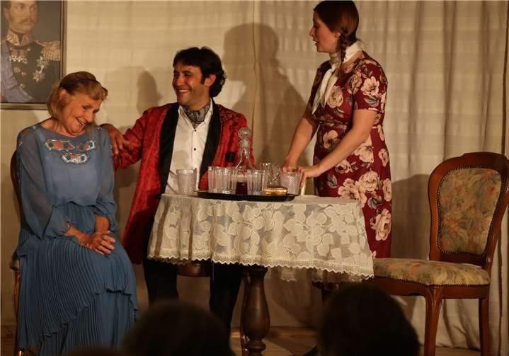 Dem falschen „Revisor“ frisst man gerne aus der Hand.