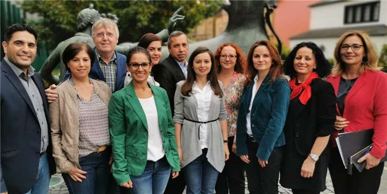 Demokratische Liste Kreis Ahrweiler (v.l.): Serkan Basar, Maria da Conceição Monteiro, Ribeiro da Cunha, Ingo Terschanski, Maria Helena Ribau Martins da Conceicao, Ana Maria de Sousa Baptista Tomé, Ali Osman Karga, Agota Csilla Agyagasi, Maria Raveca Acker, Iudith-Rozalia Wittling, Samira Youssef, Mirveta Durben. Es fehlen: Maria Helena Fernandes Barreto, Bayramali Er und Ali Dincer.Foto: privat