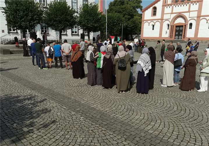 Demos für den Gazastreifen sollen in Sinzig künftig regelmäßig stattfinden.  Foto: BL
