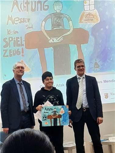 Den 3. Platz für Onuralp Atak aus der Klasse 6d. Fotos: privat