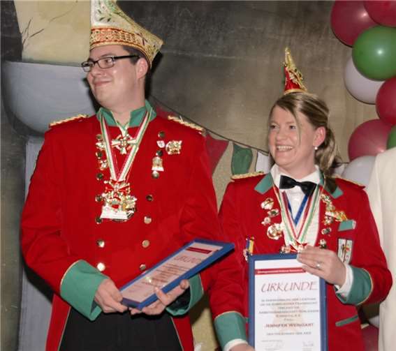 Den AKK-Halsorden erhielten die KKG-Mitglieder Christian „Cosi“ Weber und Jennifer Weingart.