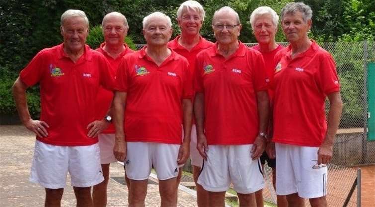 Den Herren 70 gelang der Aufstieg in die Oberliga des Tennisverbandes Mittelrhein.privat